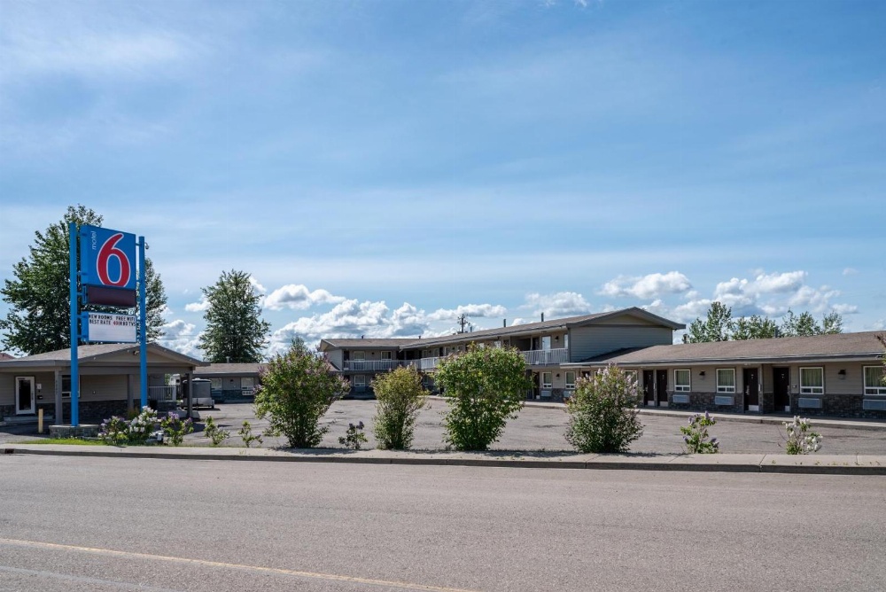 Motel 6-Fort Nelson, BC Main image