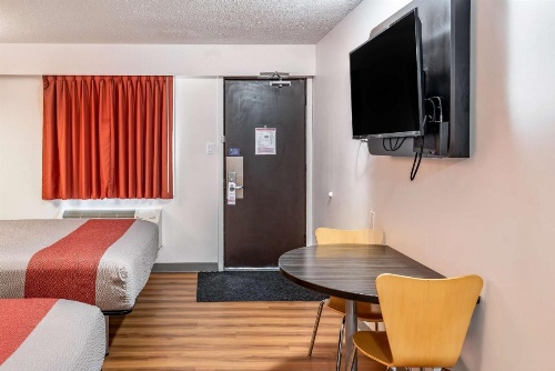 Motel 6-Fort Nelson, BC image 38