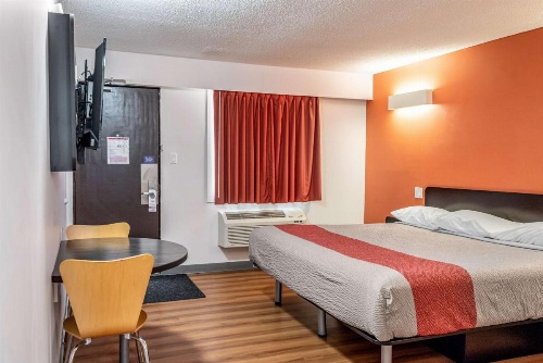 Motel 6-Fort Nelson, BC image 43