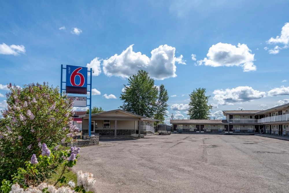 Motel 6-Fort Nelson, BC